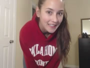 頂級外國嫩妹為你脫衣自拍挑逗